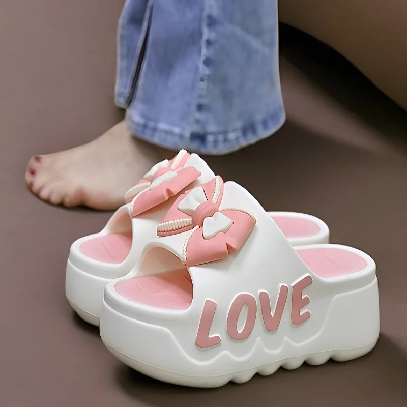 

Summer New Thick Soled Slippers Women High Heels Fashion Bow Tie Bathroom Cool Slippers Outside Commuting Without Rubbing Feet