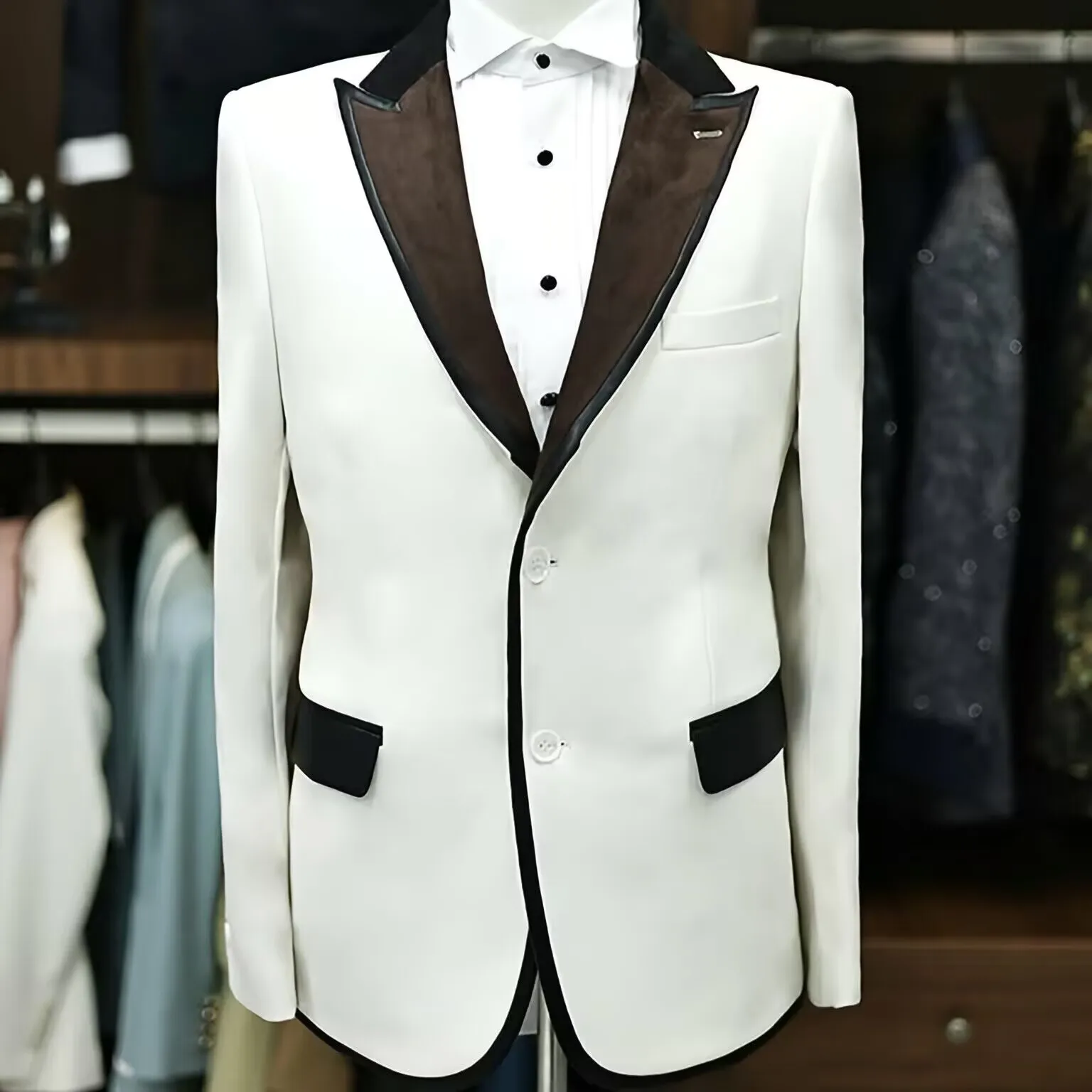 

White Formal Men Suits For Wedding Groom Tuxedos 2 Pieces Jacket Pants Prom Blazers Customized