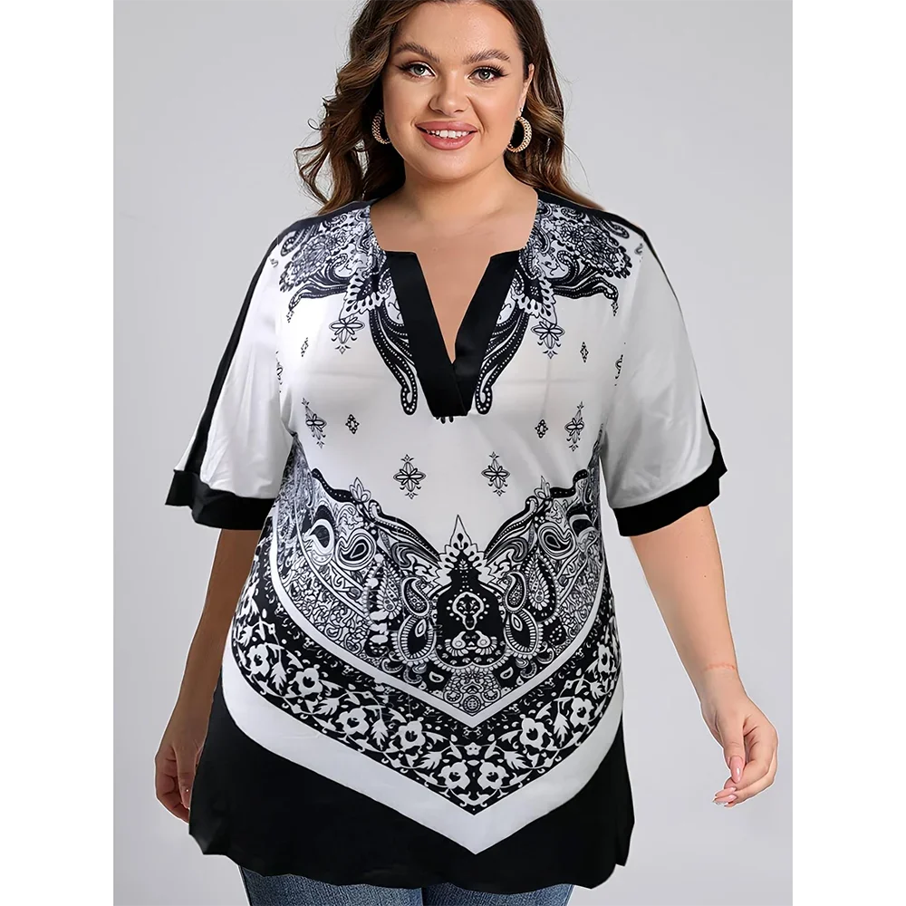 Plus Size Women's Black Top Split Neck Paisley Print Short Sleeve V-neck Blouses