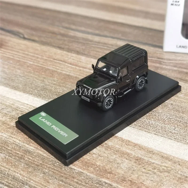 LCD 1/64 For Land Rover Defender 90 Works V8 70th Anniversary Diecast Model Car Toys Hobby Display Collection Ornaments