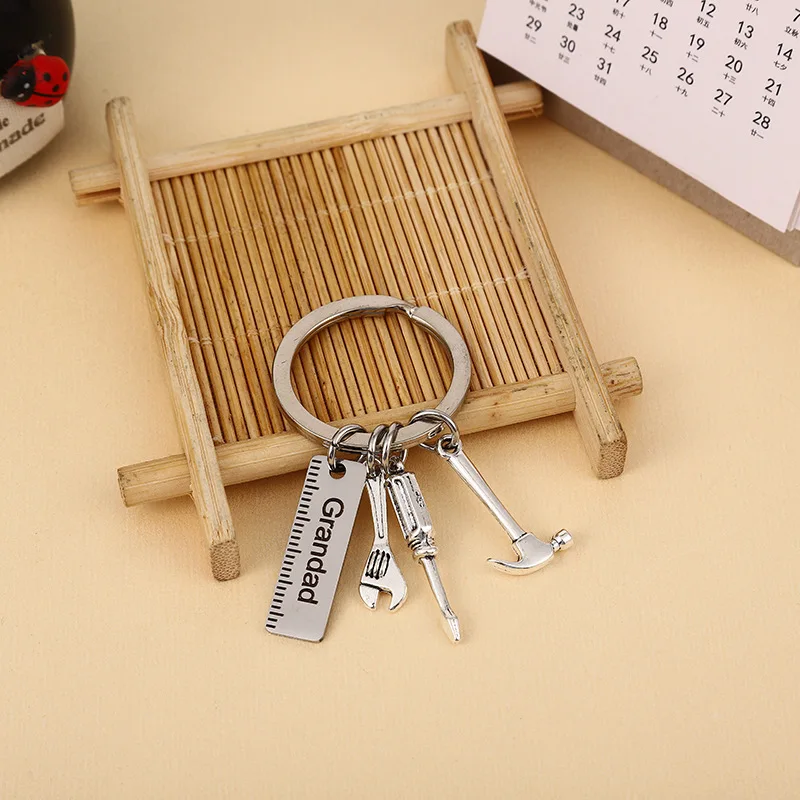 Papa Buchstaben Schlüsselanhänger Kreative Hammer Schraubendreher Schlüsselring Handtasche Dekor Quaste Hängen Anhänger Vatertag Geschenke