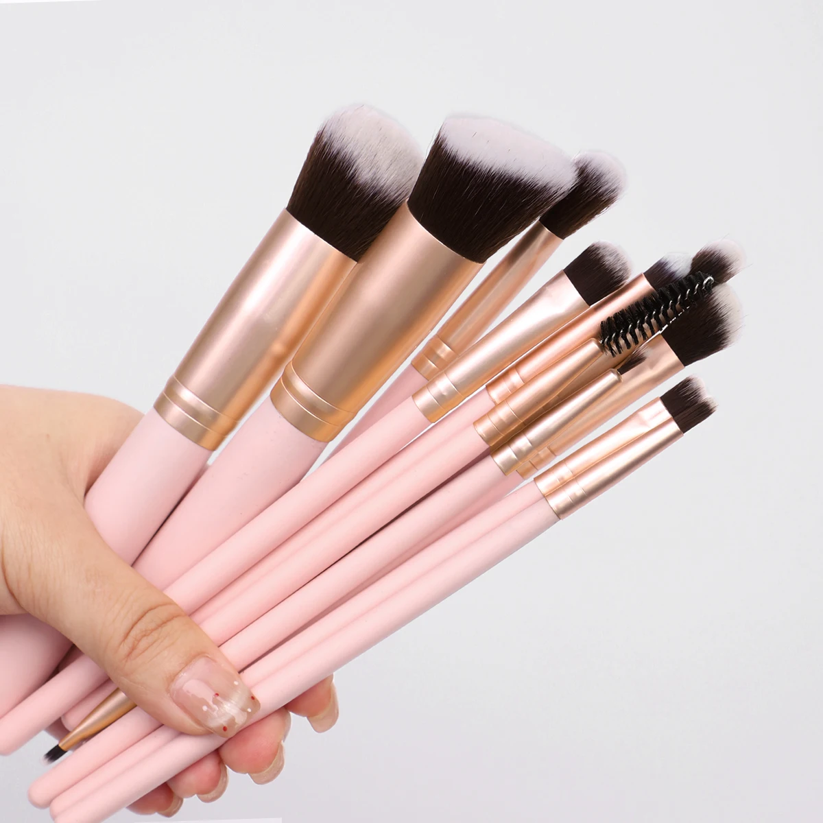 مجموعة أدوات مكياج مكونة من 30 قطعة، سهلة الحمل، مكياج مناسب للمبتدئين، مناسبة لجميع أنواع البشرة.