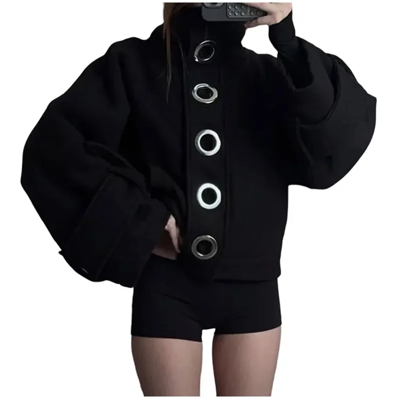 Damen-Crop-Jacke mit hohem Kragen und Metallring, Oversize-Fledermausärmel, schwarze, lockere Streetwear-Oberbekleidung mit Knöpfen und Taschen – Detail 3