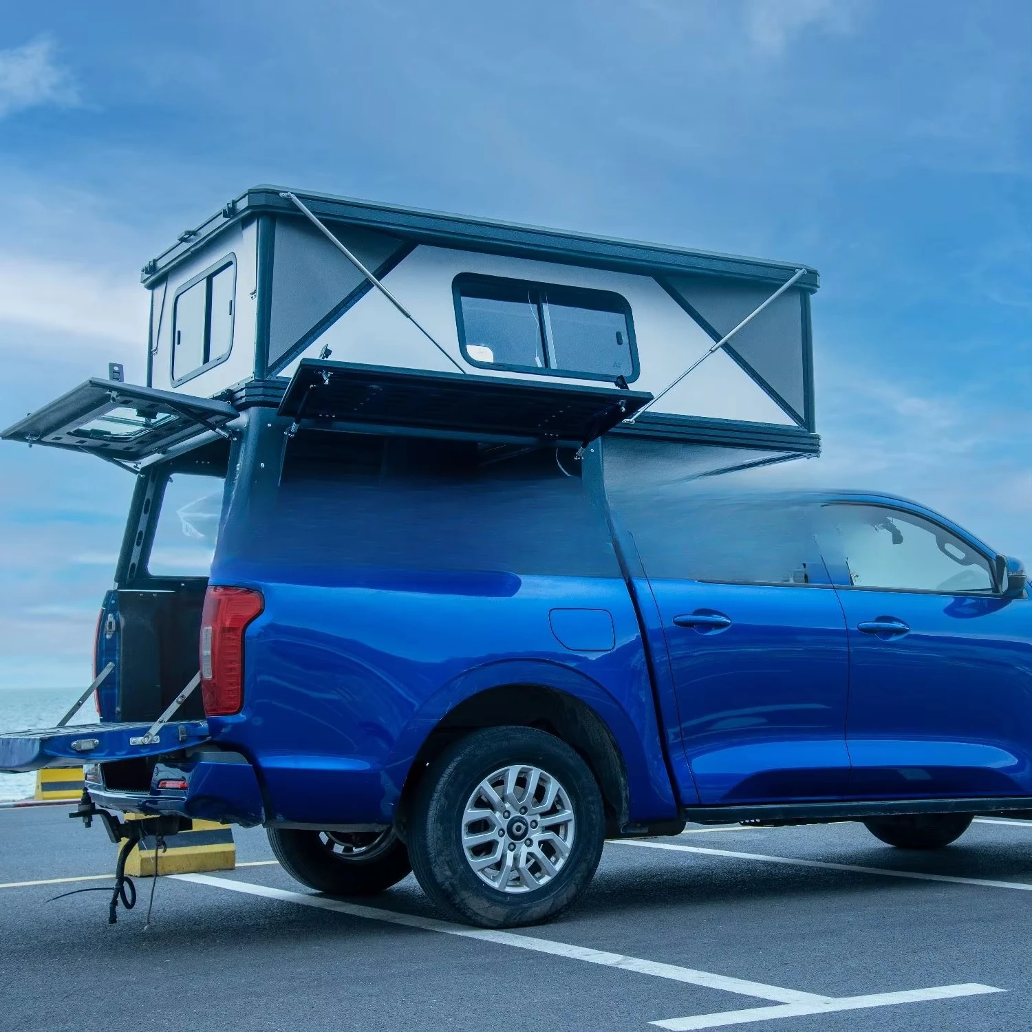 Truck Camper Custom Hardshell Roof Tent Sandwich Aluminum Panels All-round Pop-up Camper