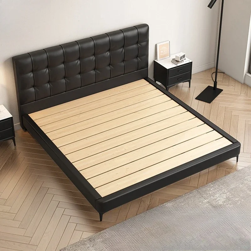 이탈리아 미니멀리스트 가죽 침대, 모던 미니멀리스트 블랙 와플 원목 침대