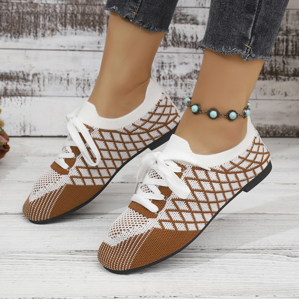 

Lightweight Spring Summer Mesh Plaid Breathable Sports Shoes Women Fashionable Lace up soft flat shoes Women's Hot-Selling Shoes