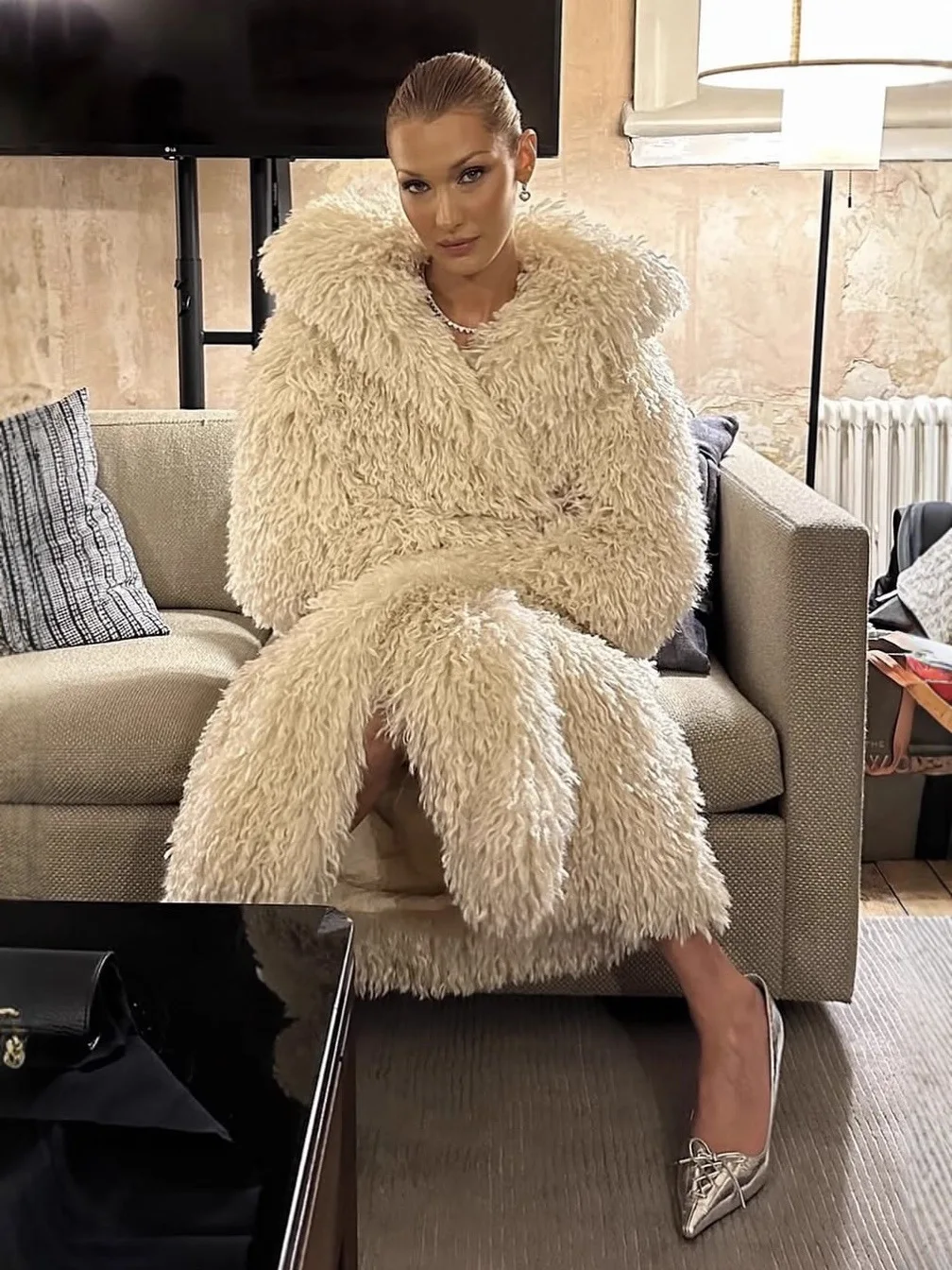 Damskie płaszcze z imitacji futra, eleganckie, zapinane na podwójne guziki, zimowe, damskie, steampunkowe, ikoniczne, mieszane, z dekoltem w serek, pluszowe, flokowane, miękkie, modne.