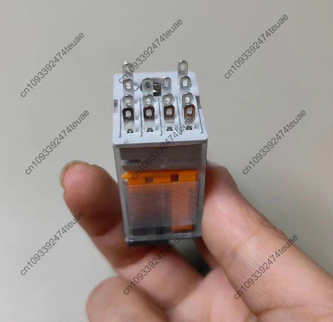 new RXM4LB2BD intermediate relay 24V DC 14-pin small relay