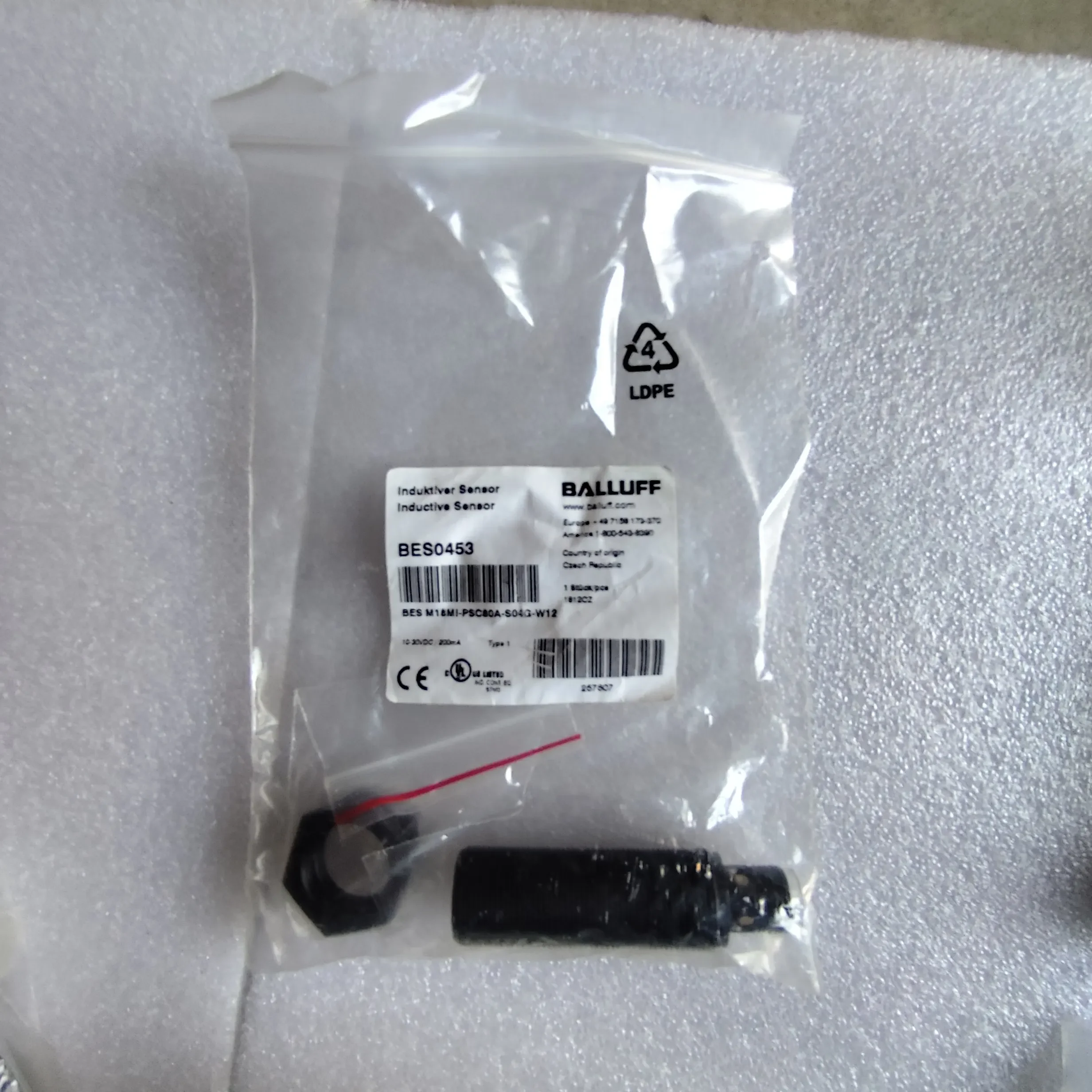 * Spot * Promotion New Genuine BES0453 Balluff BES M18MI-PSC80A-S04G-sent On The Same Day