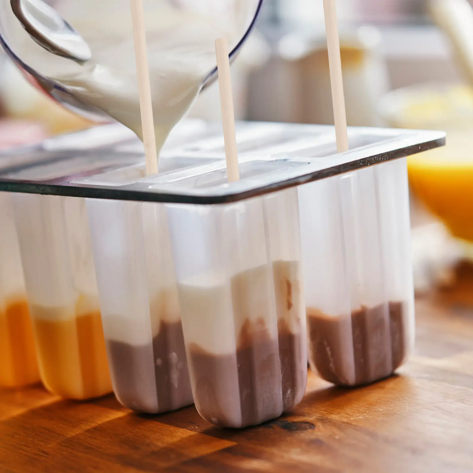 

100Pcs DIY Ice Cream Sticks Premium Wooden Craft Sticks Rounded Edges Safe for Kids Ideal Ice Cream Making Material Reusable