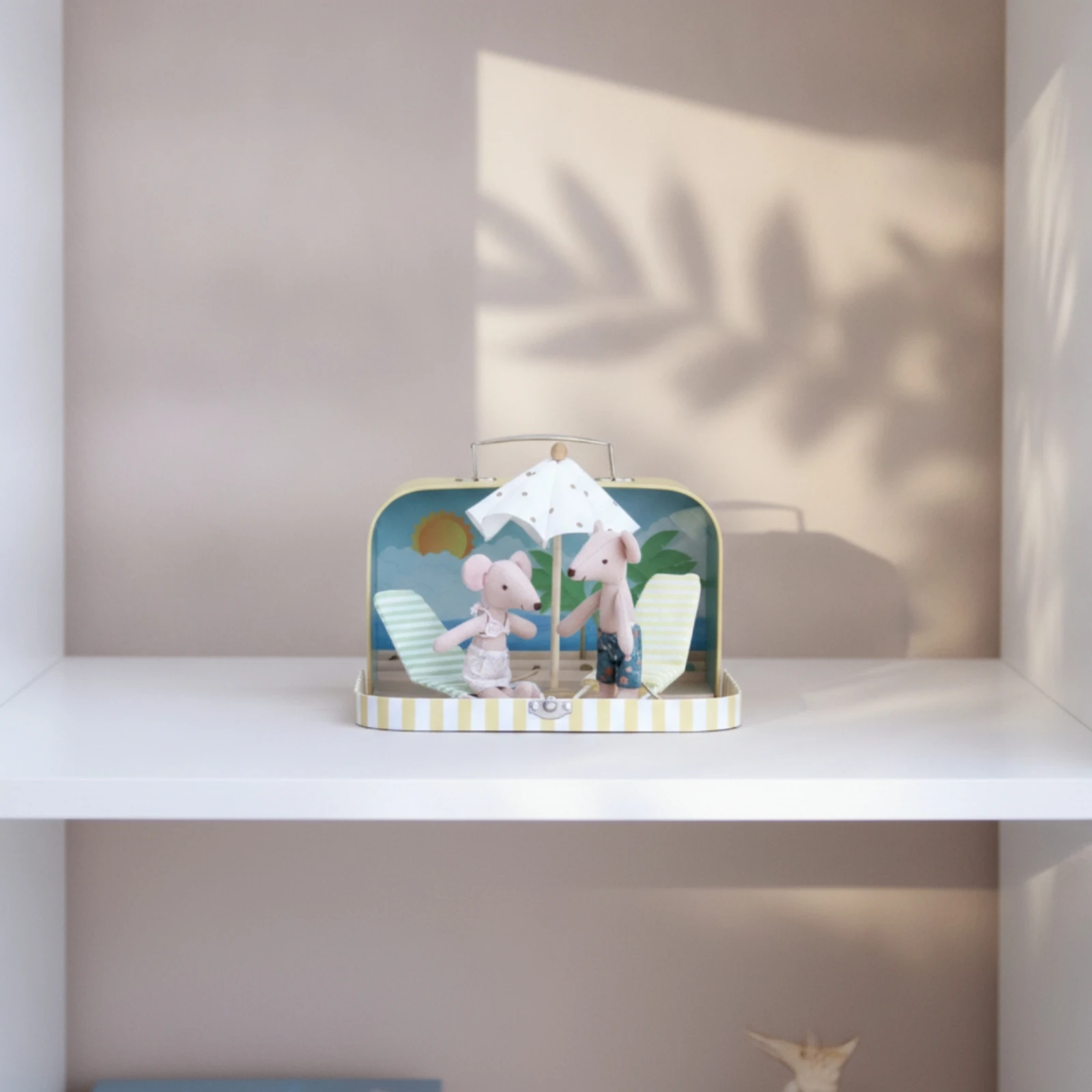 display-case-with-handle-portable-suitcase-display-box-with-handle-transport-box-metal-for-collectors-shelf-decor-room-styling