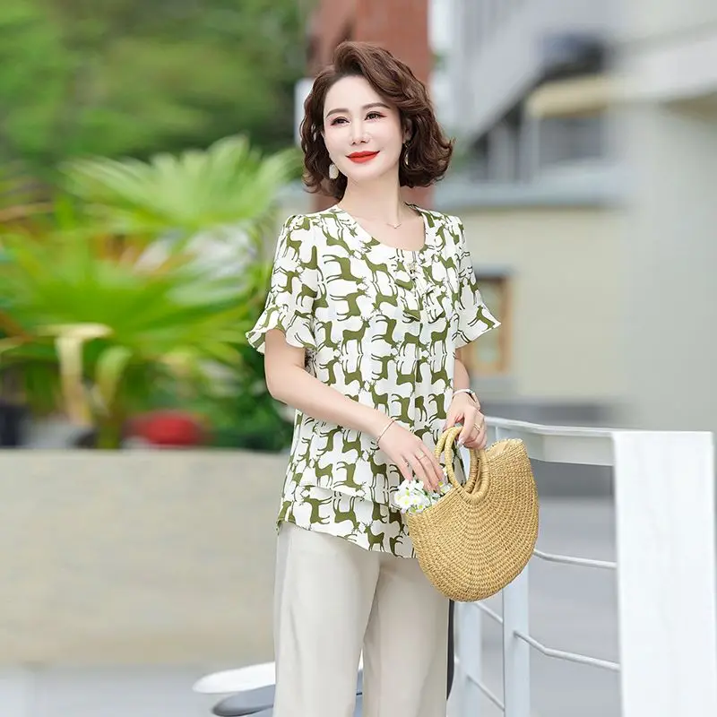 

Elegant Middle aged Women's Floral Chiffon Blouse Loose Summer Top Fashionable Clothing