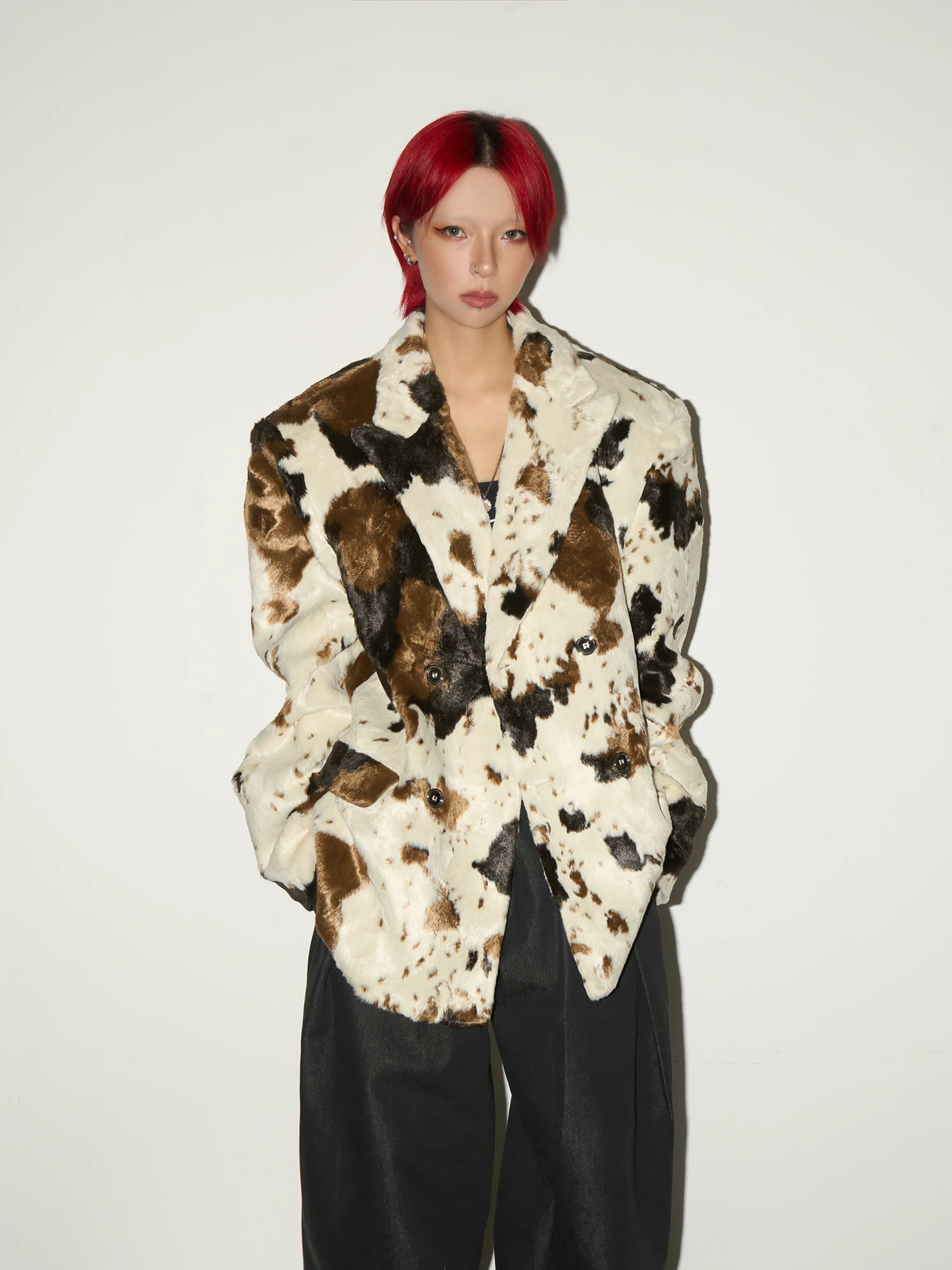 

MICHINNYON Роскошное пальто из плотного меха, повседневное свободное двубортное пальто с узором молочной коровы, экологически чистое кожаное пальто для женщин