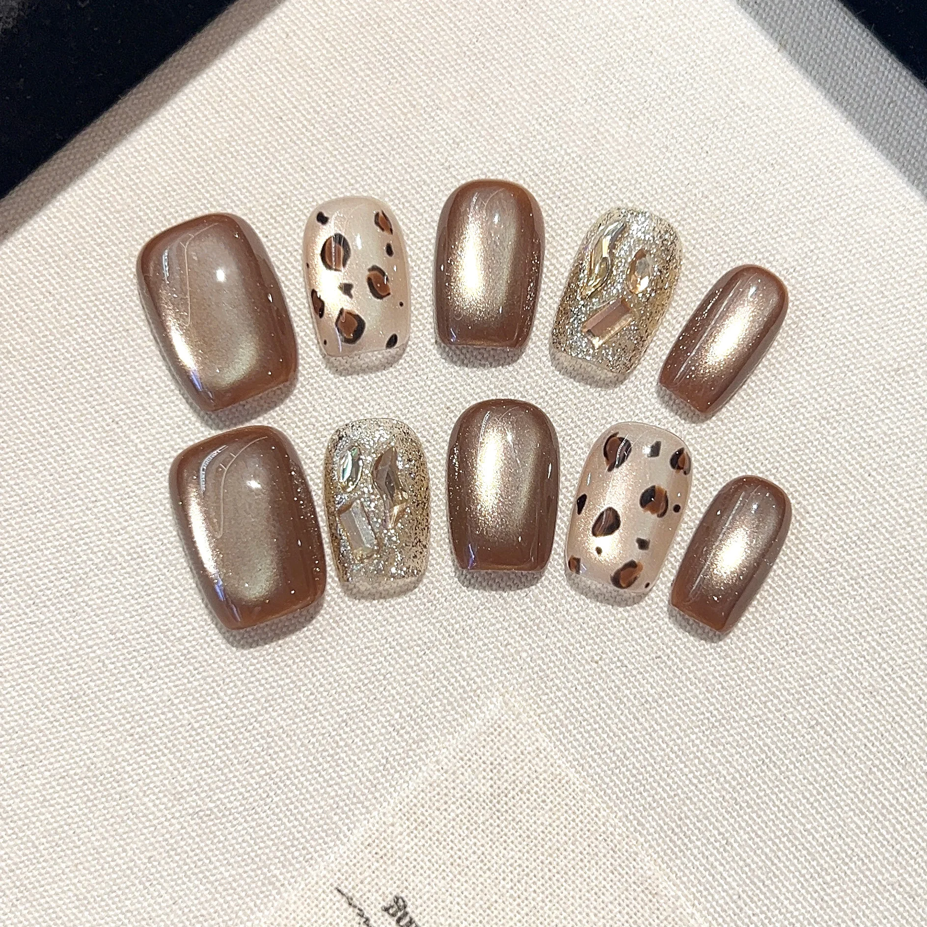 10PCS Original Handcrafted Fake Nails, Brown Cat Eye Leopard Glitter Rhinestone Press On Nails for Women Daily Wear