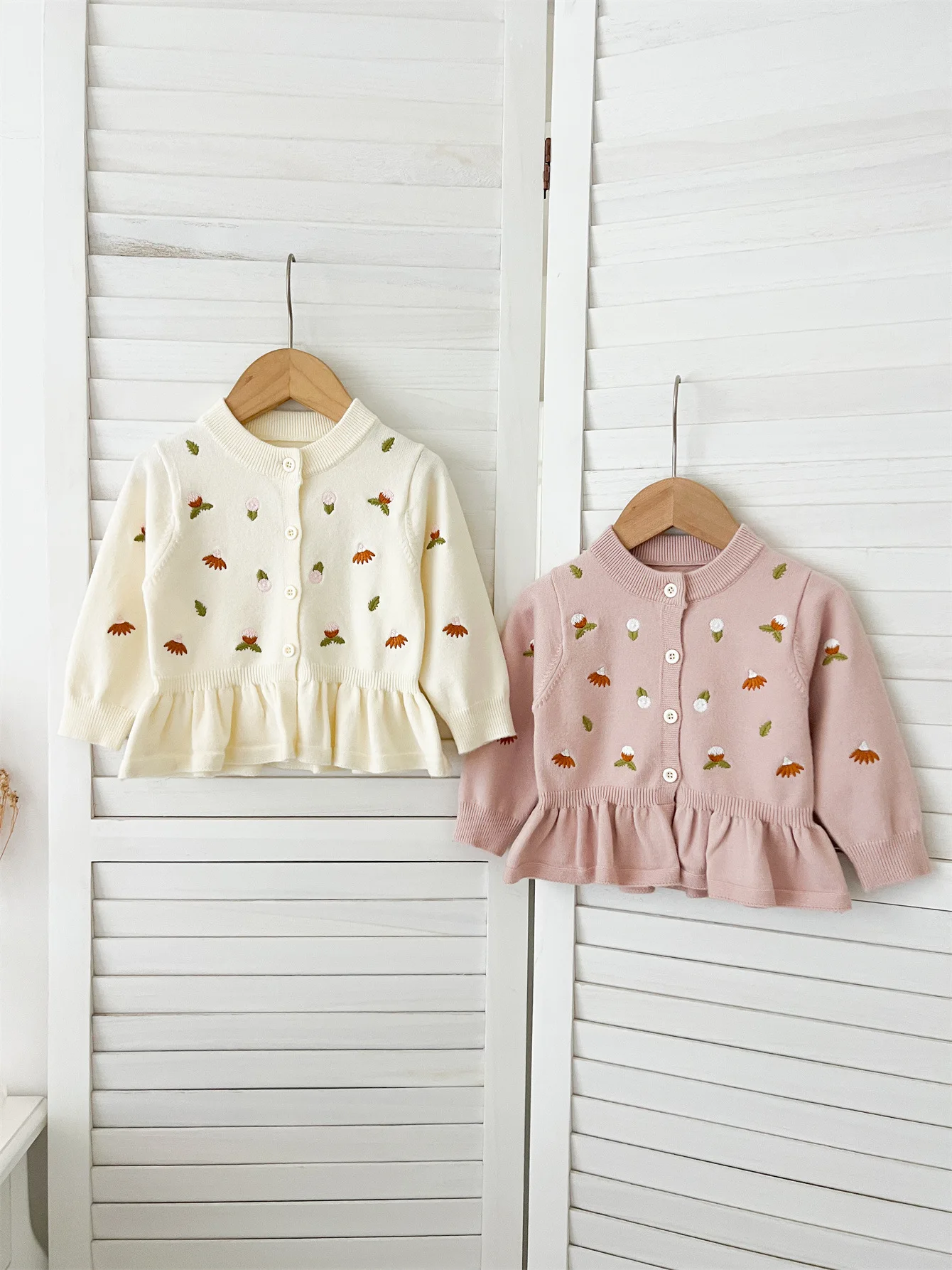 2024 Autumn Baby Sweater Children Clothes Girl Knitted Long Sleeved Embroidered Sweaters Jacket Baby Top Cardigan For 0-3y Girls