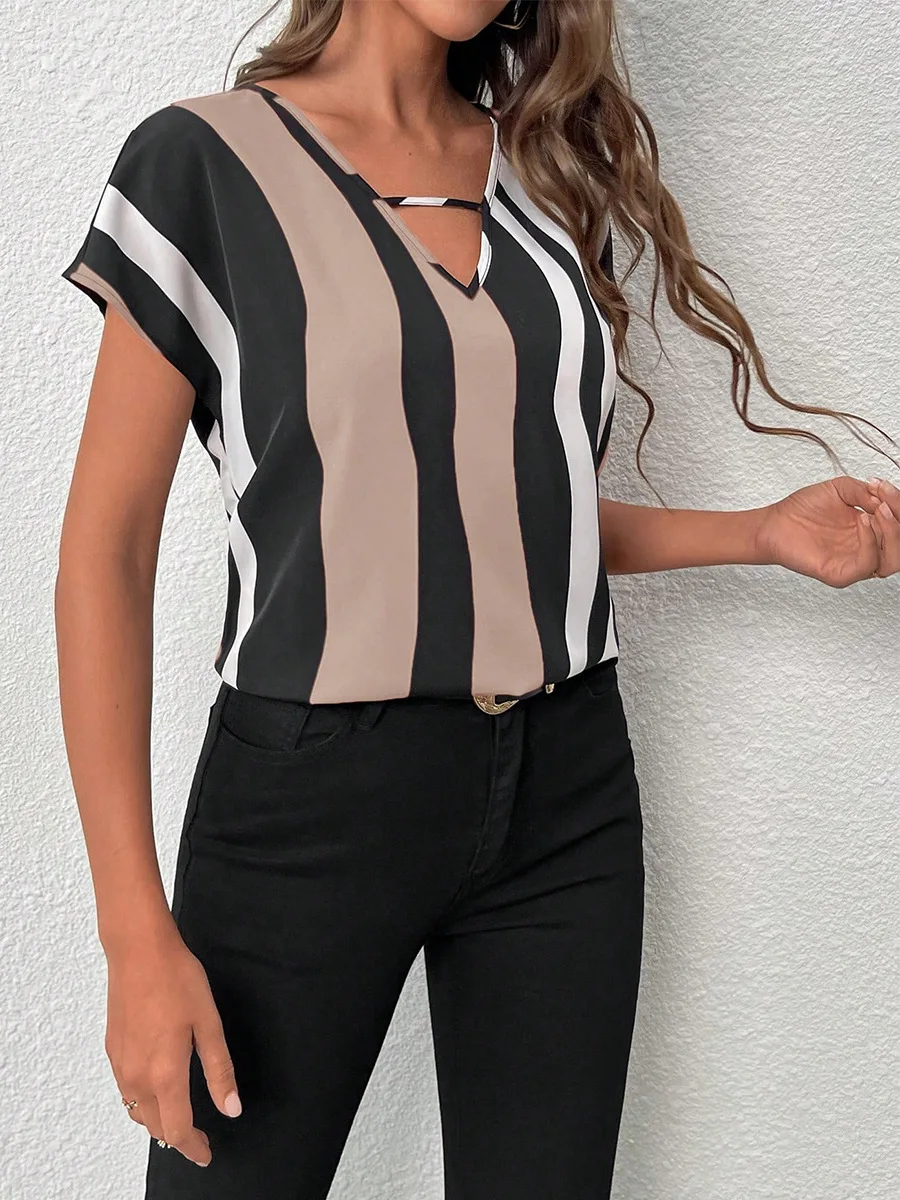 ストライプシャツ Vネック半袖プルオーバーシャ​​ツ