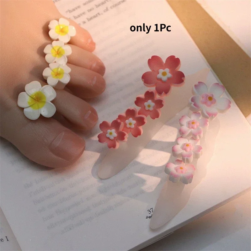 Super Soft Foot Free One-piece Silicone Toe Splitter, Pedicure Nail Polish Antifouling Fixing Tool, DIY Toe Nail Art Tool