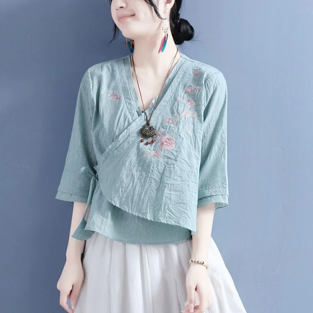 blusa-feminina-de-verao-em-algodao-e-linho-bordada-com-abertura-diagonal-laco-em-formato-de-leque-manga-media-estilo-chines-retro-zen-blusa-para-cha