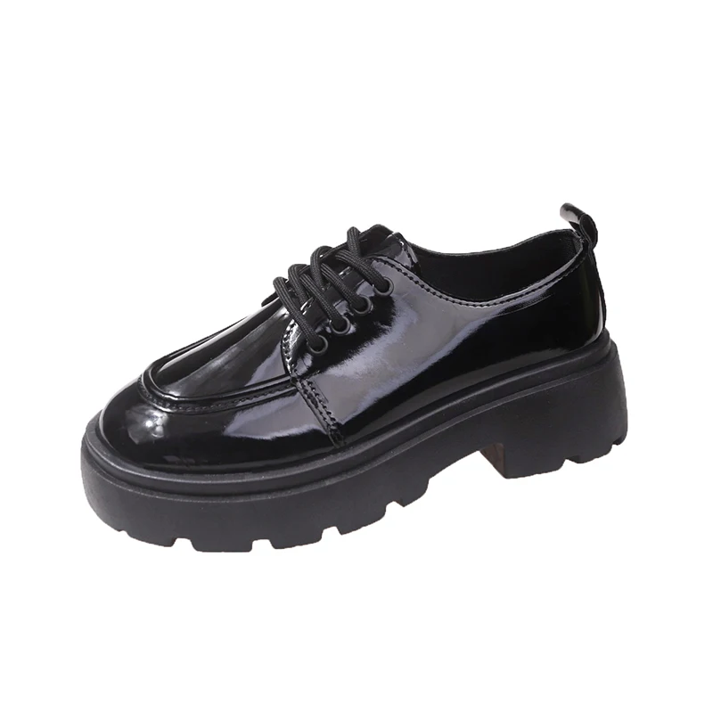 2024 donne primavera New Black Platform Flats Shoes mocassini da donna Slip on Boat Shoes Designer Casual Leather Oxfords