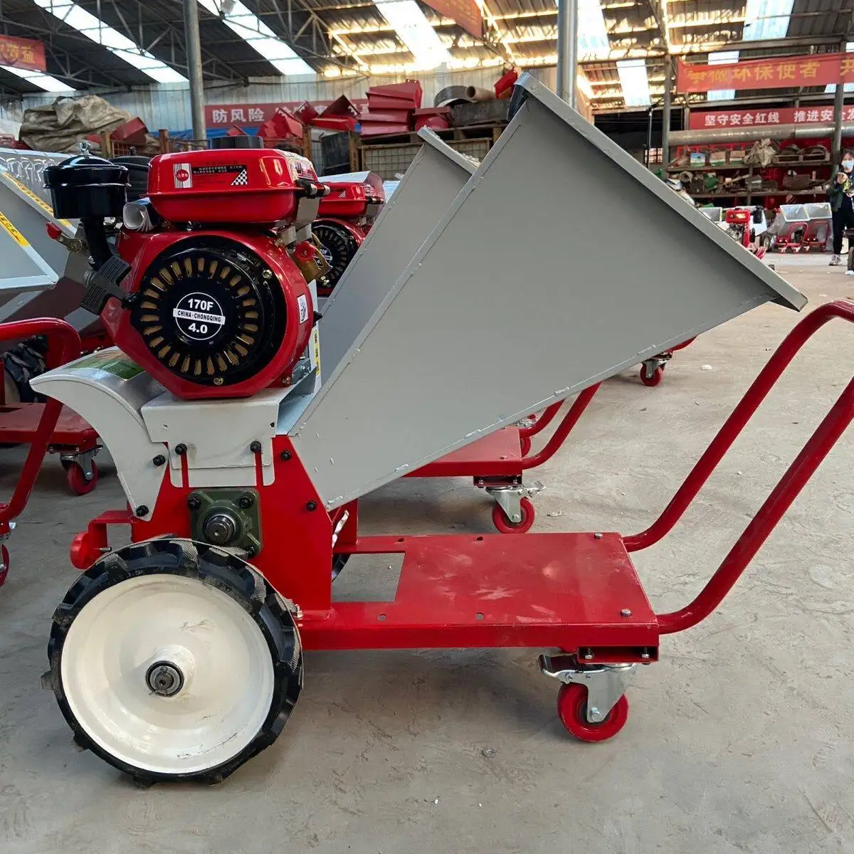 Portable guillotine machine straw branch crusher