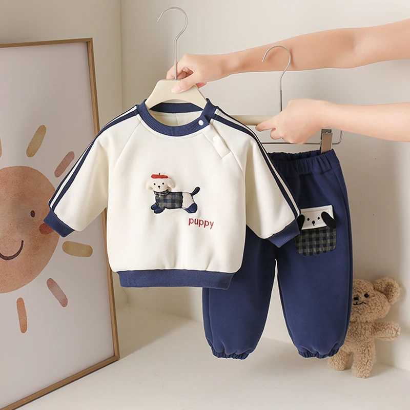 

Trendy Boys Winter Fashion Set Warm Fleece Lined Two Piece Suit Long Sleeve round Neck Polyester Fiber mid Weight T-Shirt And...