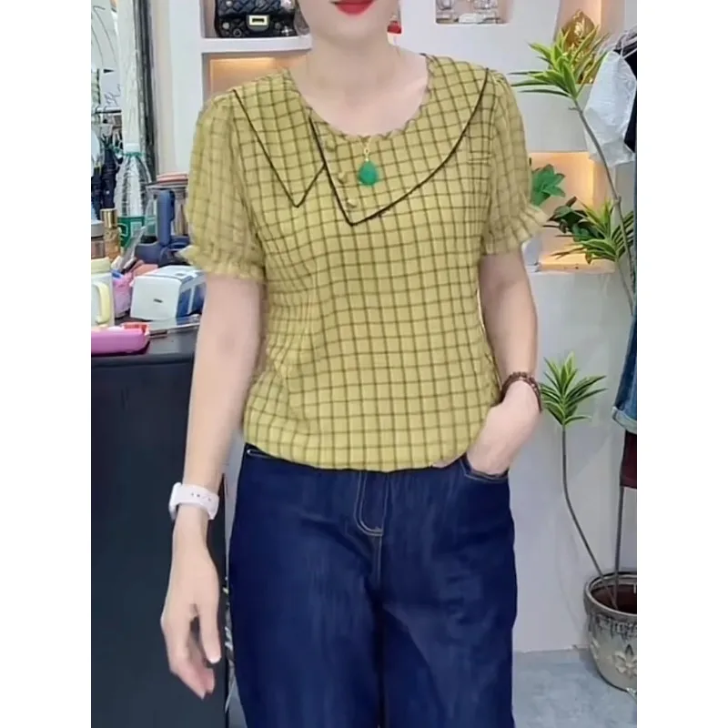 

Женская желтая блузка в клетку с контрастной отделкой, воротником Питер Пэн и короткими рукавами-фонариками, повседневный топ