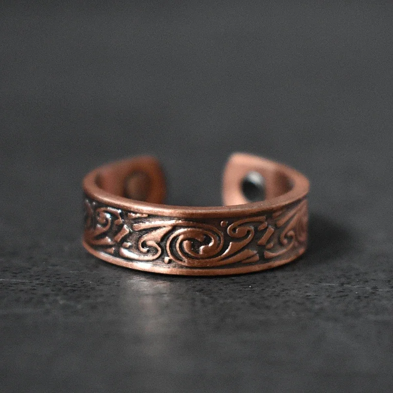 Vintage Copper Ring Engraved Vintage Pattern Magnetic Treatment Joint Pain Ring for Women and Men Multifunctional Jewelry