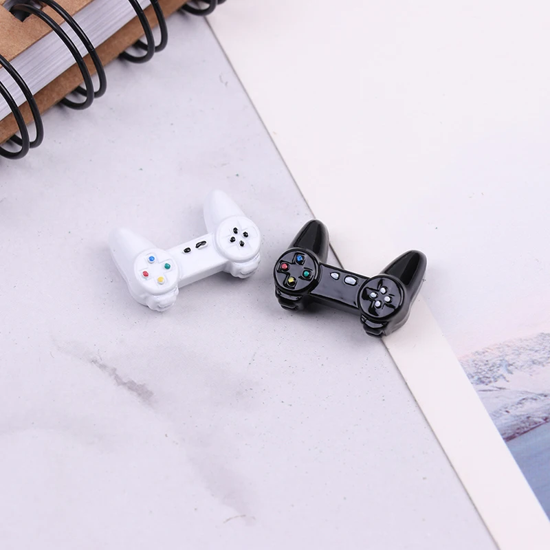 1:12 Dollhouse Electronic Mini Toys Model Gamepad Simulation Wireless Game Controller Doll House Furniture Decor Accessories