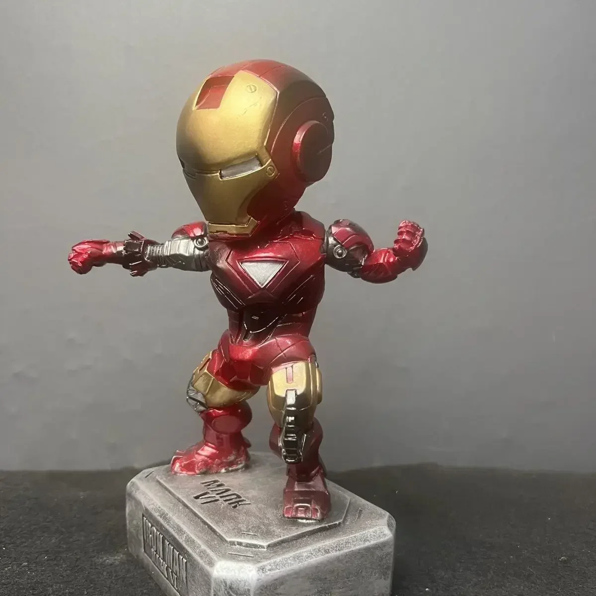 Iron Man Mk6 Anime Figures Marvel The Avengers Classic Toys Solid Series Collection Model Vehicle accessori per ufficio regalo in resina