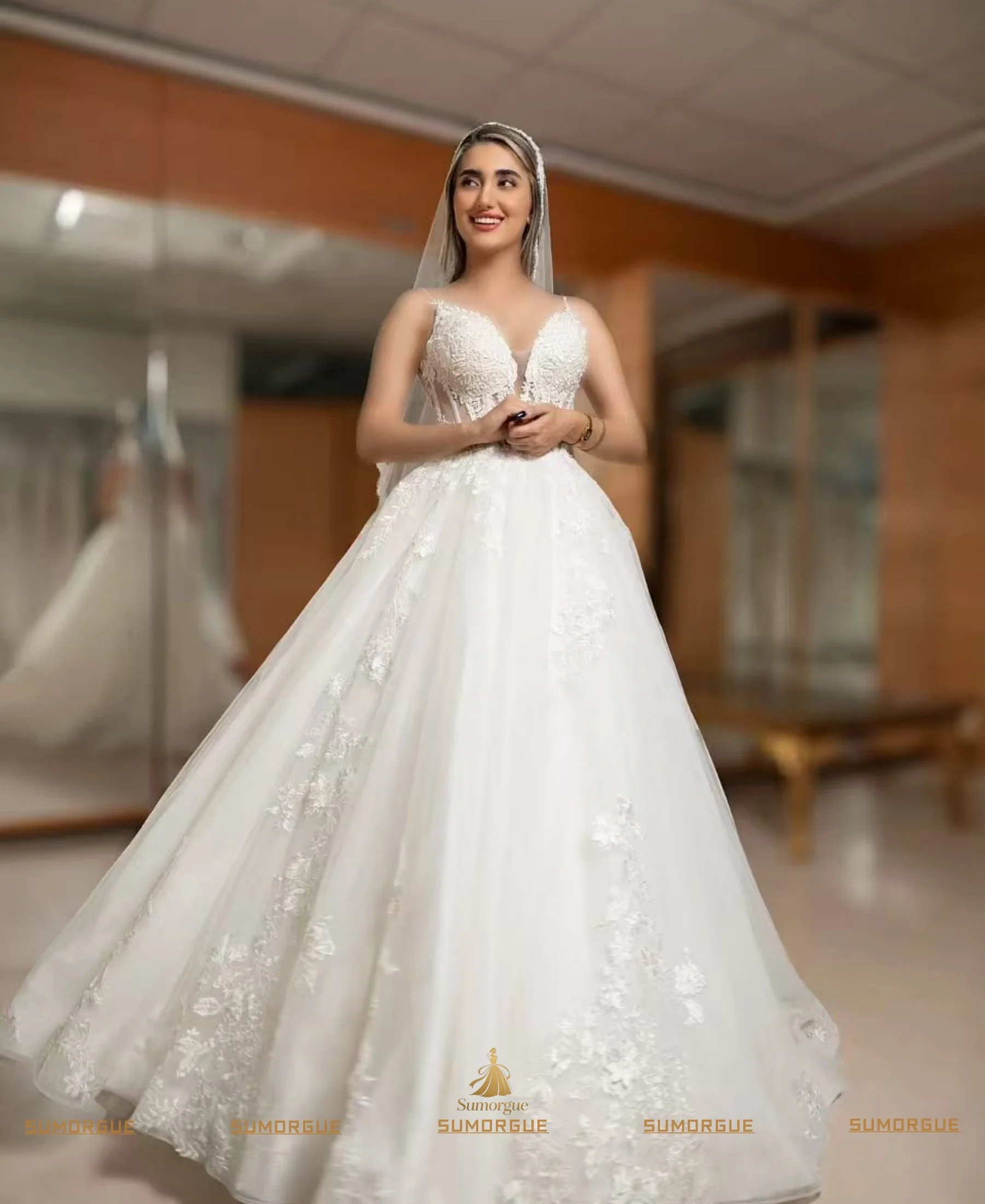 V Neck A Line Wedding Dresses Sleeveless Vestidos De Novias Bride Lace Bridal Gown Vintage HIgh-end Customized Vestido de novia