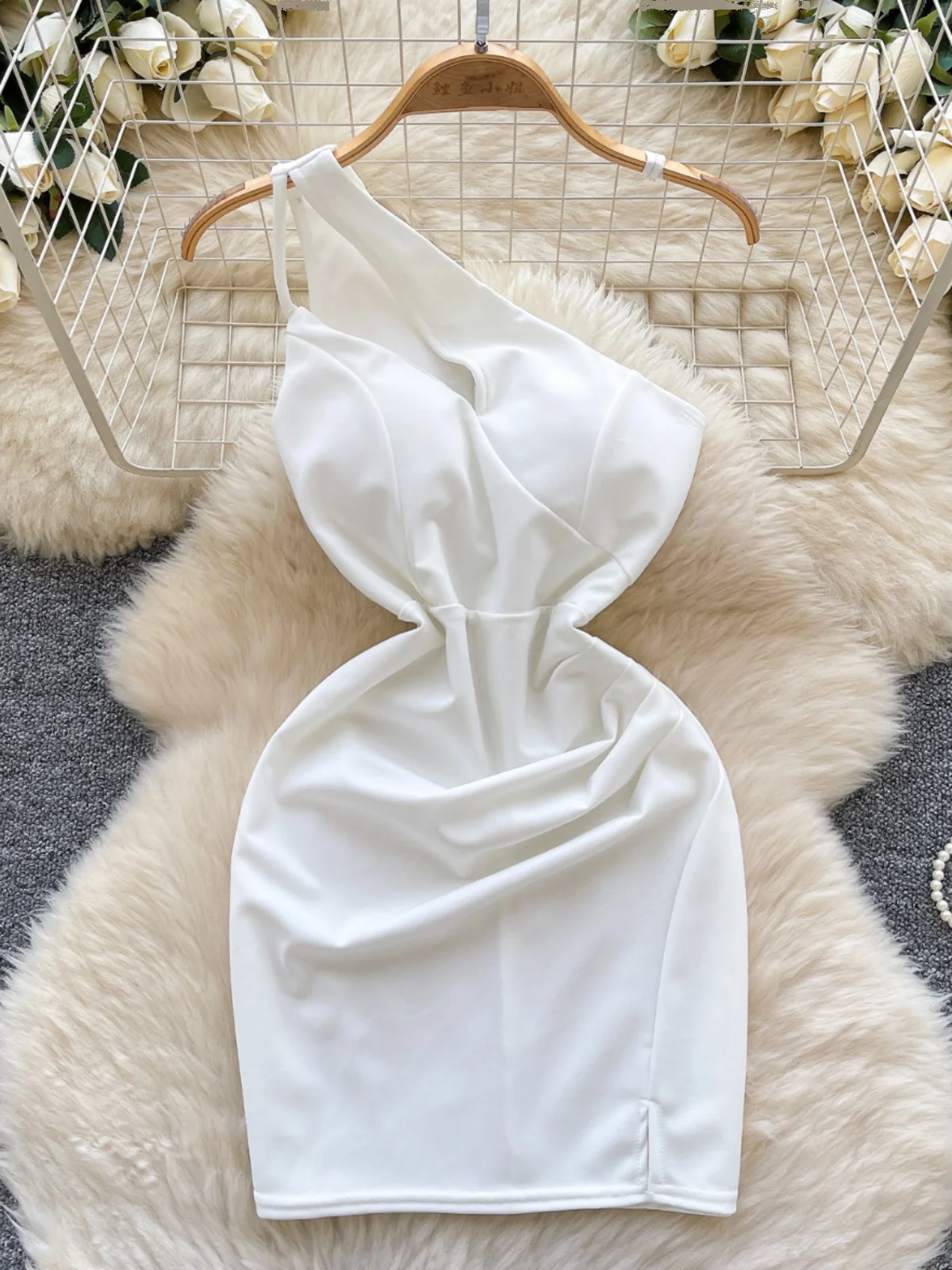 Foamlina 2025, nuevo vestido rosa polvoriento de gama alta con un hombro recortado, minivestido ajustado para mujer, vestido Sexy para fiesta y Club con cita