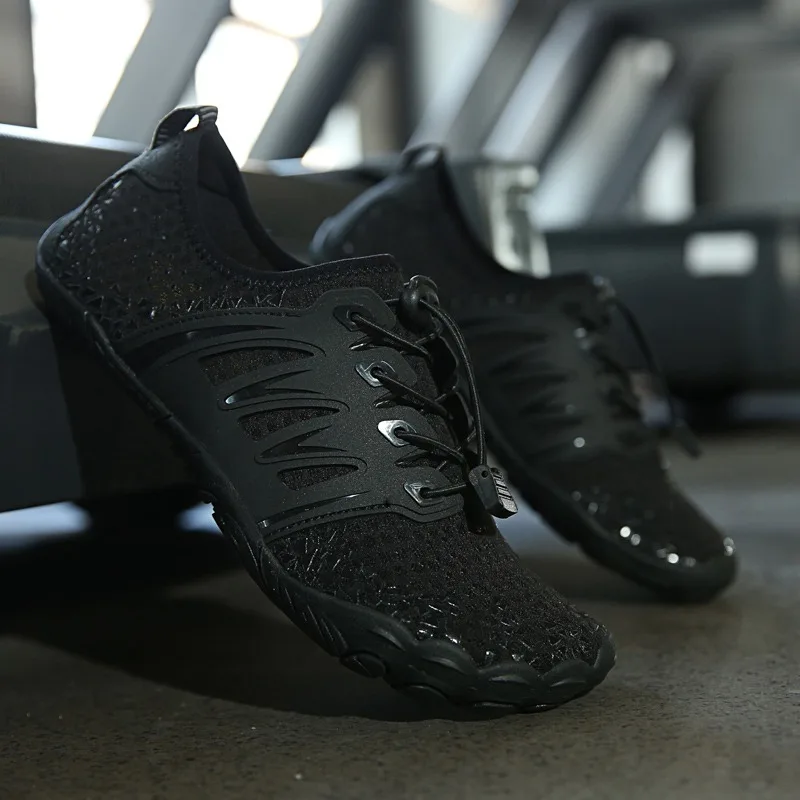 

Men'sandwomen'soutdoorstreamhikingcasualshoes,fishingfive-toeoutdoorshoes,indoorfitnesssports shoes, breathable and quick-drying