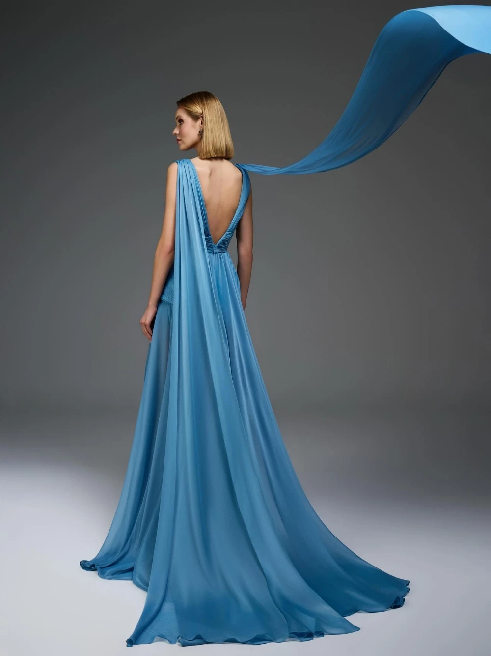 Blaues, stilvolles Chiffon-Abendkleid in A-Linie, sexy, tiefer V-Ausschnitt, fließender langer Umhang, maßgeschneidertes, schickes, wunderschönes, gerafftes Abendkleid