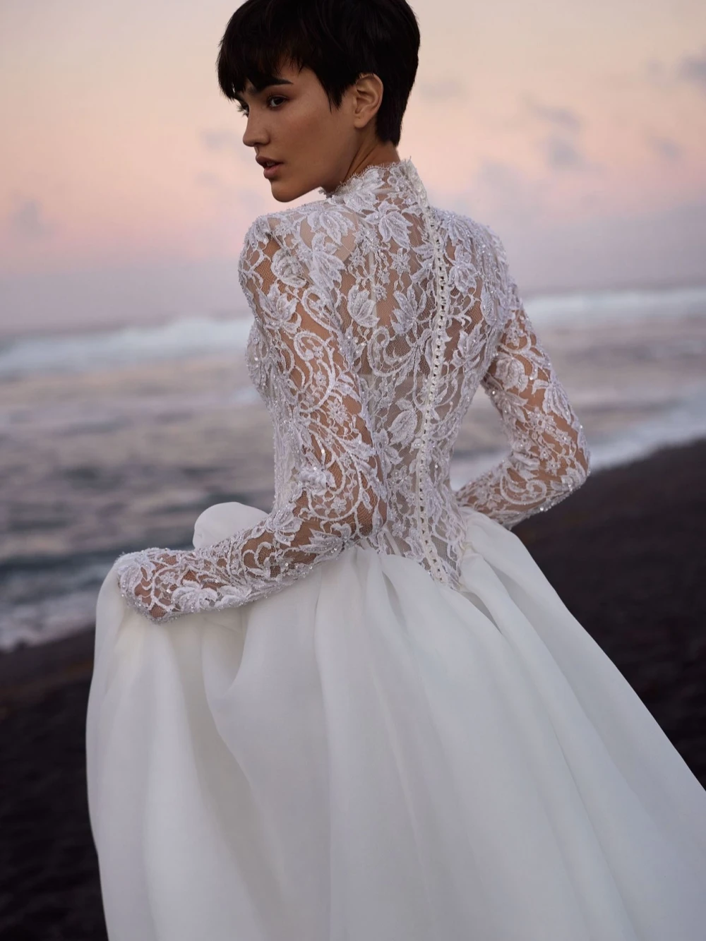 2026 لامعة مطرز الدانتيل كم طويل فستان الزفاف لينة الشيفون ألف خط فستان زفاف مخصص حالمة فساتين أنيقة للعروس