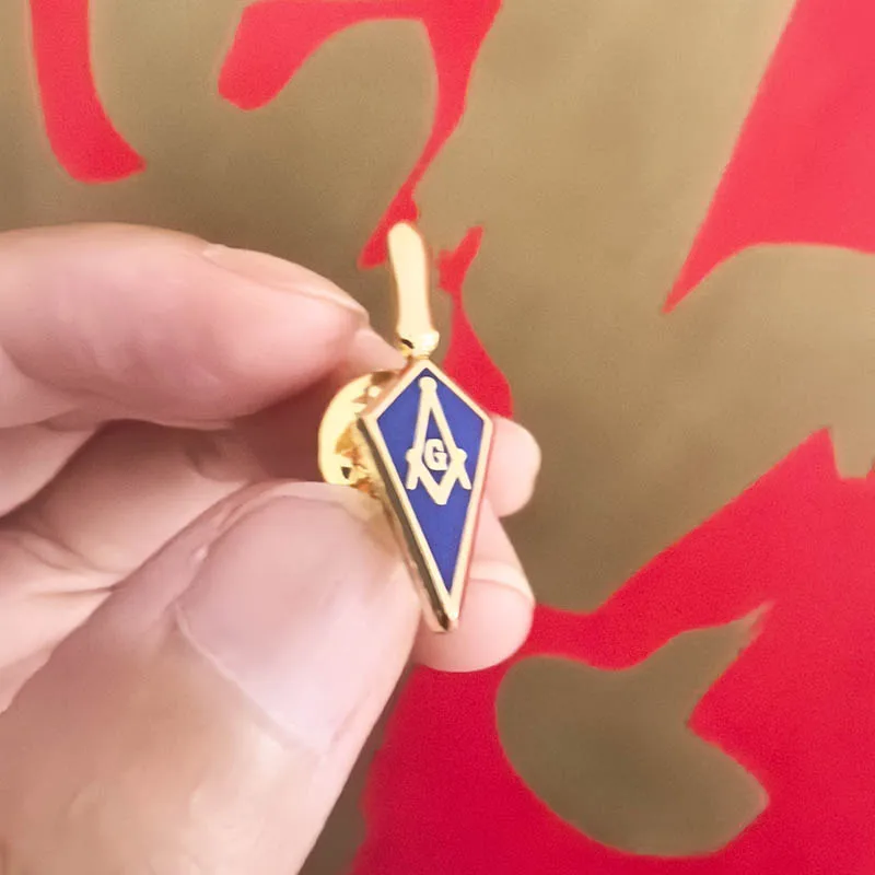 

1PC Square and Compass Lapel pin Trowel Masonic Freemason Tool Masonry A perfect gift for the fellow Free masons Badges Brooch