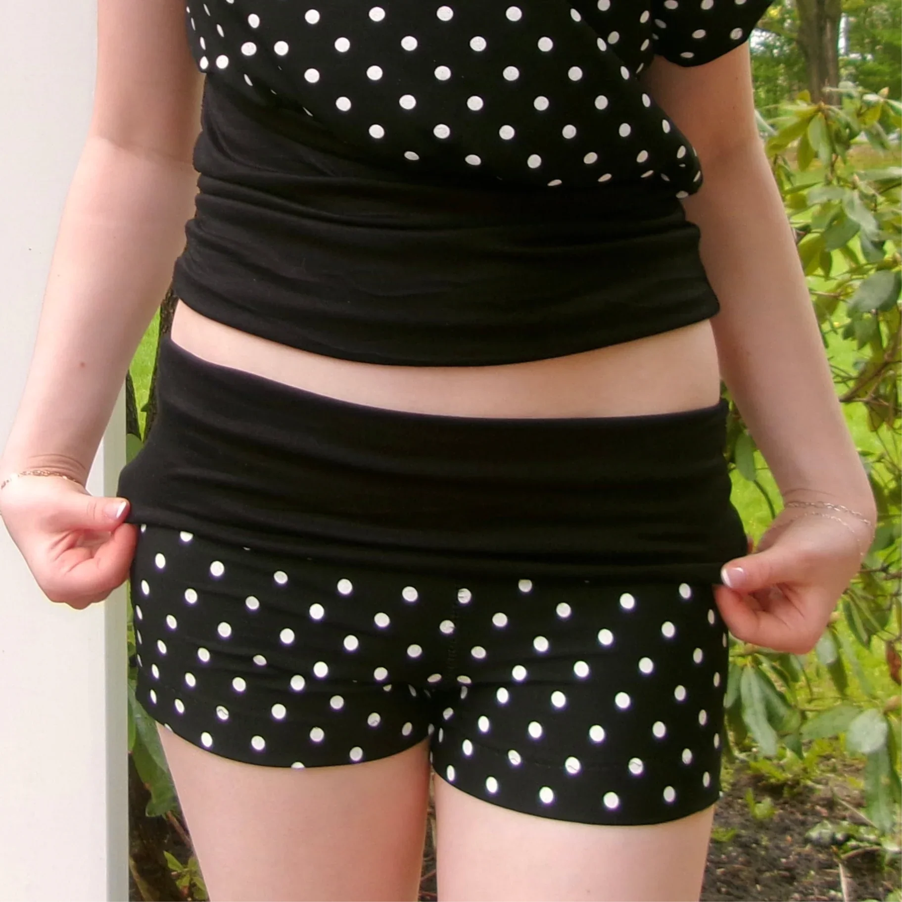 Nuovi pantaloncini a pois Abbigliamento casual estivo Pantaloncini da donna traspiranti in poliestere 100% con elastico in vita SML