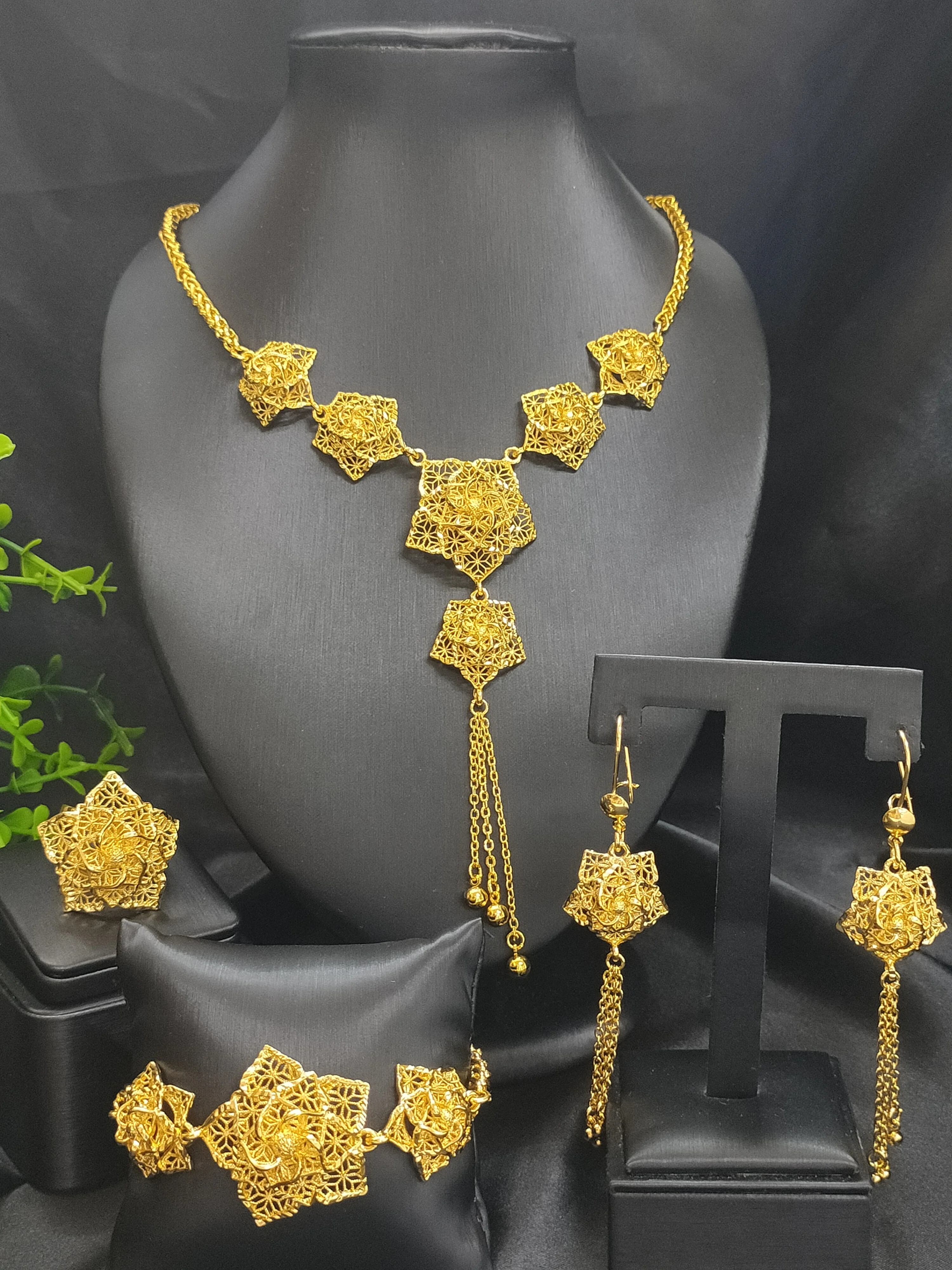 Dubai Ethiopian Gold Plated Luxury Necklace Jewelry Set For Women Nigerian Flower Shape Jewellery Set Wedding Gifts 24K