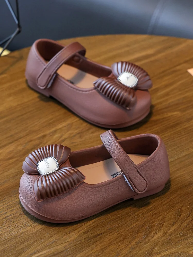 

Новые сандалии 2024, весна и лето, новые женские туфли на мягкой подошве, удобные и повседневные весенне-осенние ароматные туфли принцессы.