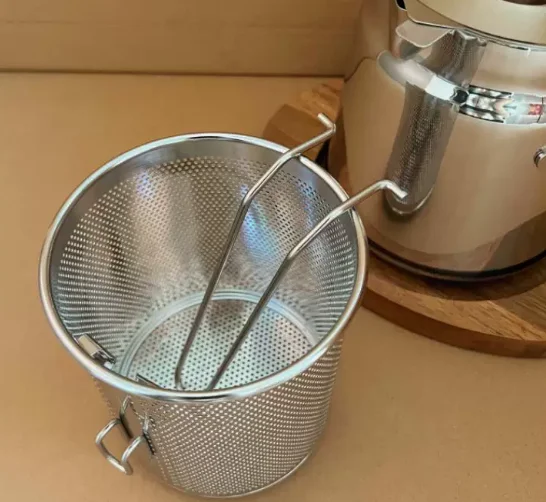 304 stainless steel fryer for household use, small size, raised and deepened