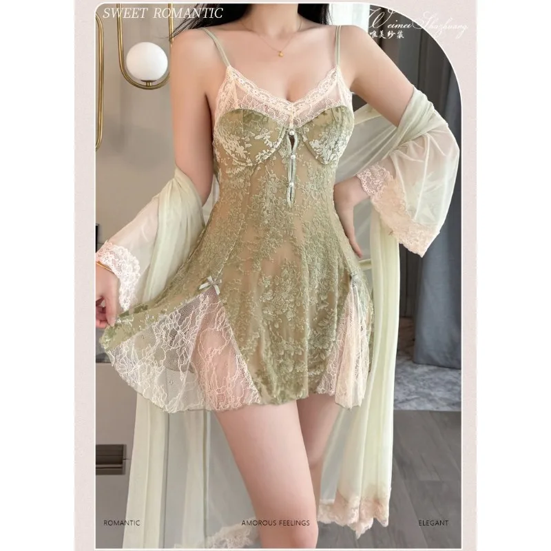 

Beautiful Yarn Sweet Temptation Flocked Pajamas Deep V Suspender Pajamas with Chest Pad Sexy Backless Pajamas Robe Set Exquisite