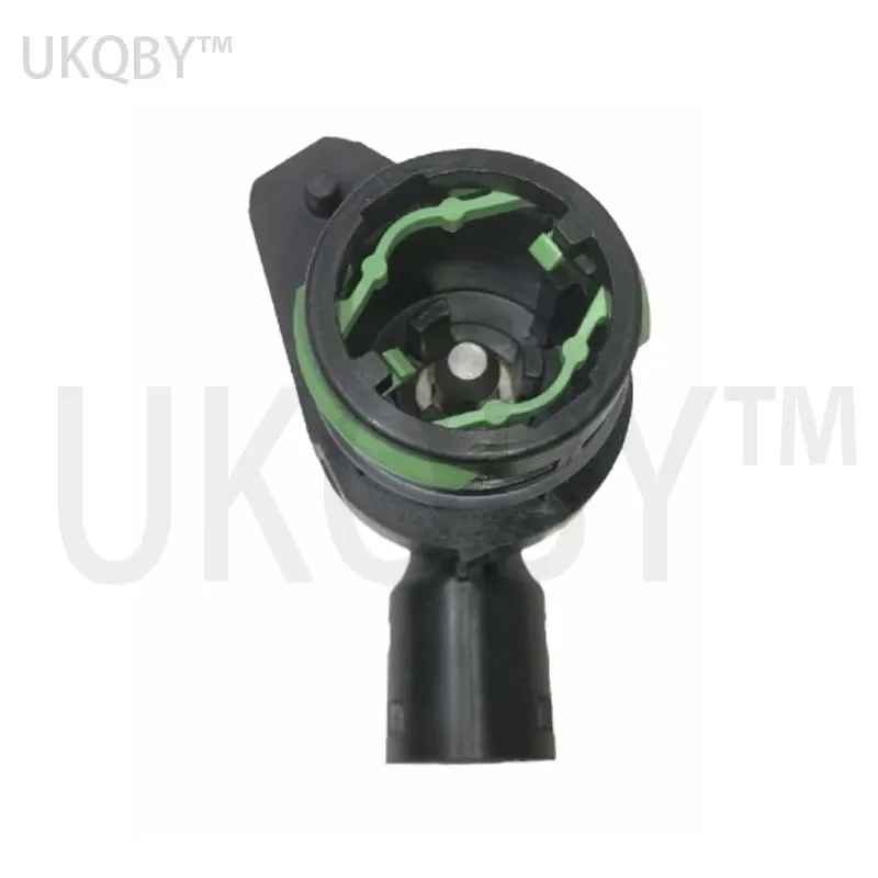 

применяется вентиляционный клапан крышки клапана Fo rd 12663027