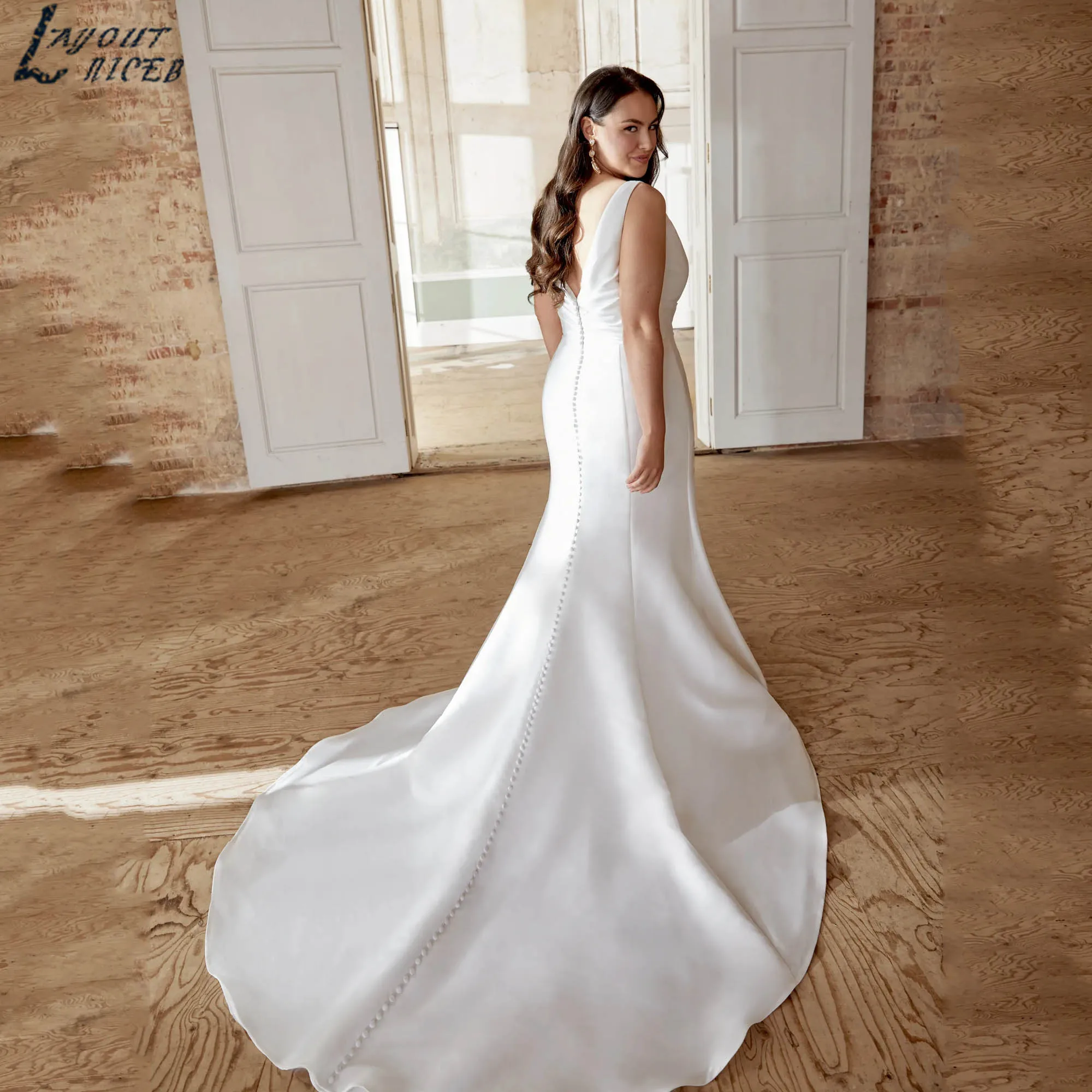 Plus Size Satin Simple Wedding Gowns Women V-neck Sleeveless Wide Straps Bridal Dress Mermaid Slit vestidos de novia Customized
