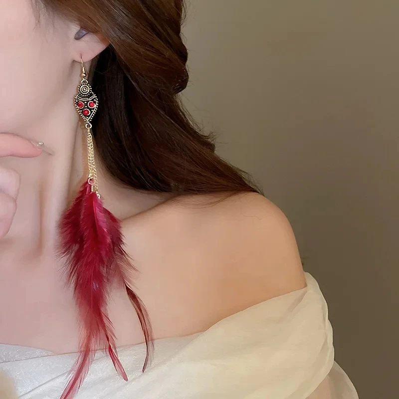 

Bohemian Exaggerated Long Natural Feather Earrings for Women Vintage Rhinestone Water Drop Dangle Earring Party Wedding Jewelry