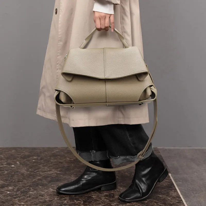 SHELKSBAG New High-End Women's Best Seller Quilted Leather Cross-Body Tote Bag Trendy High Quality Soft Shoulder Messenger Bag view 3