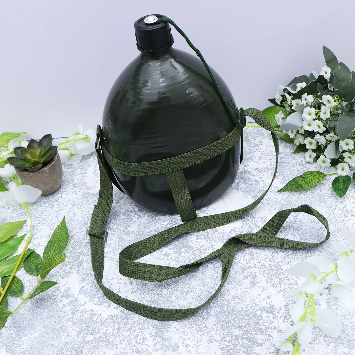 

2.5L Military Kettle Aluminum Camping Canteen Hiking Travel Outdoor Water Kettle Green Adjustable Strap Bottle Cup