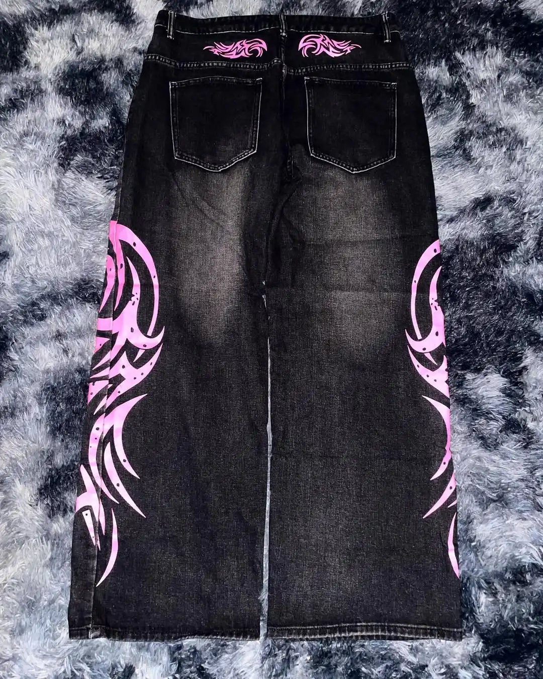 

2025 Новые модные джинсы большого размера с розовым принтом и дырками для мужчин и женщин, уличные ретро-хип-хоп, популярные повседневные широкие брюки
