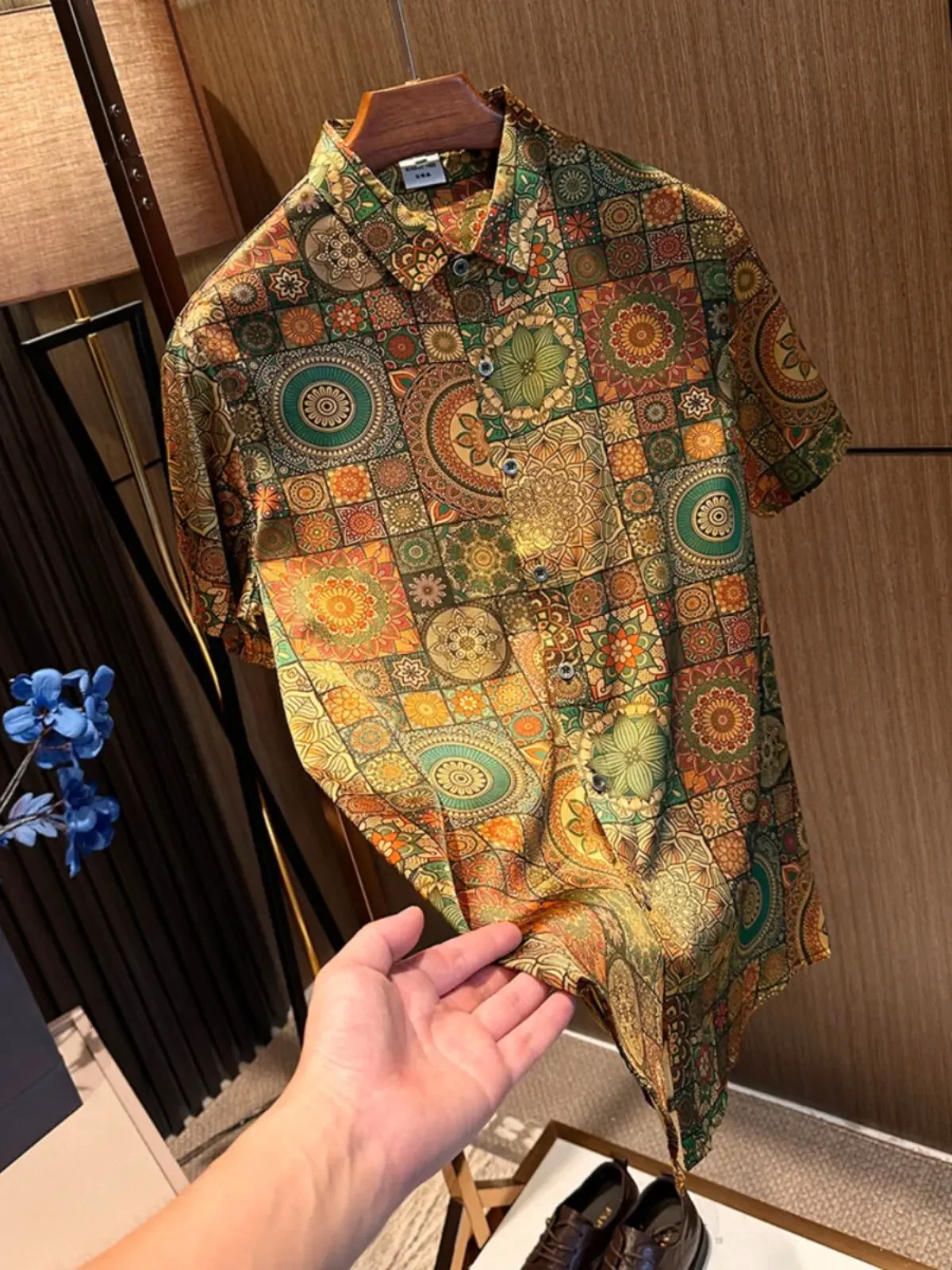 Enjoy high-end temperament! Mulberry silk spring new full of retro silk short-sleeved flower shirts