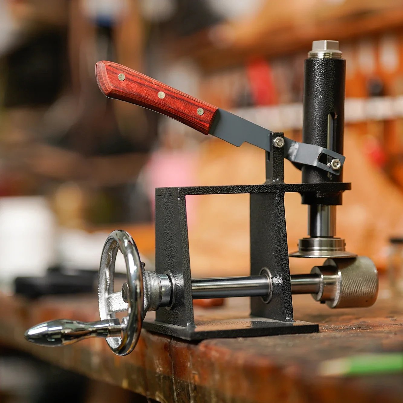 Shoe repair tools and sole leveling machines, manual shoe repair equipment: shoe repair materials.