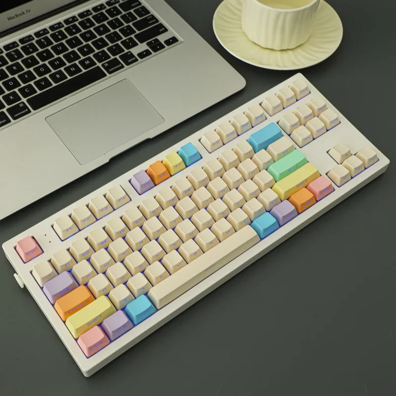 Official candy white gradual change PBT transparent keycap OEM side engraving adaptation 68/75/87 customization simplicity