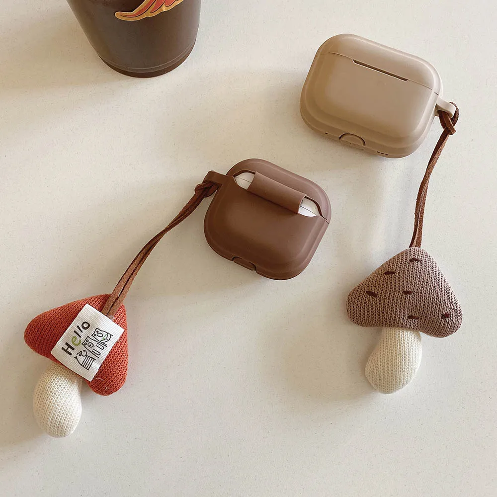 무광 다크 브라운 소프트 실리콘 이어폰 충격 방지 보호 커버, 애플 에어팟 4 3 2 1 프로 2 케이스, 사랑스러운 버섯 펜던트 포함